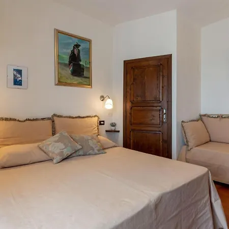 Il Castagno Apartment *